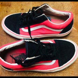 Hot pink/ dark denim sz 5.5